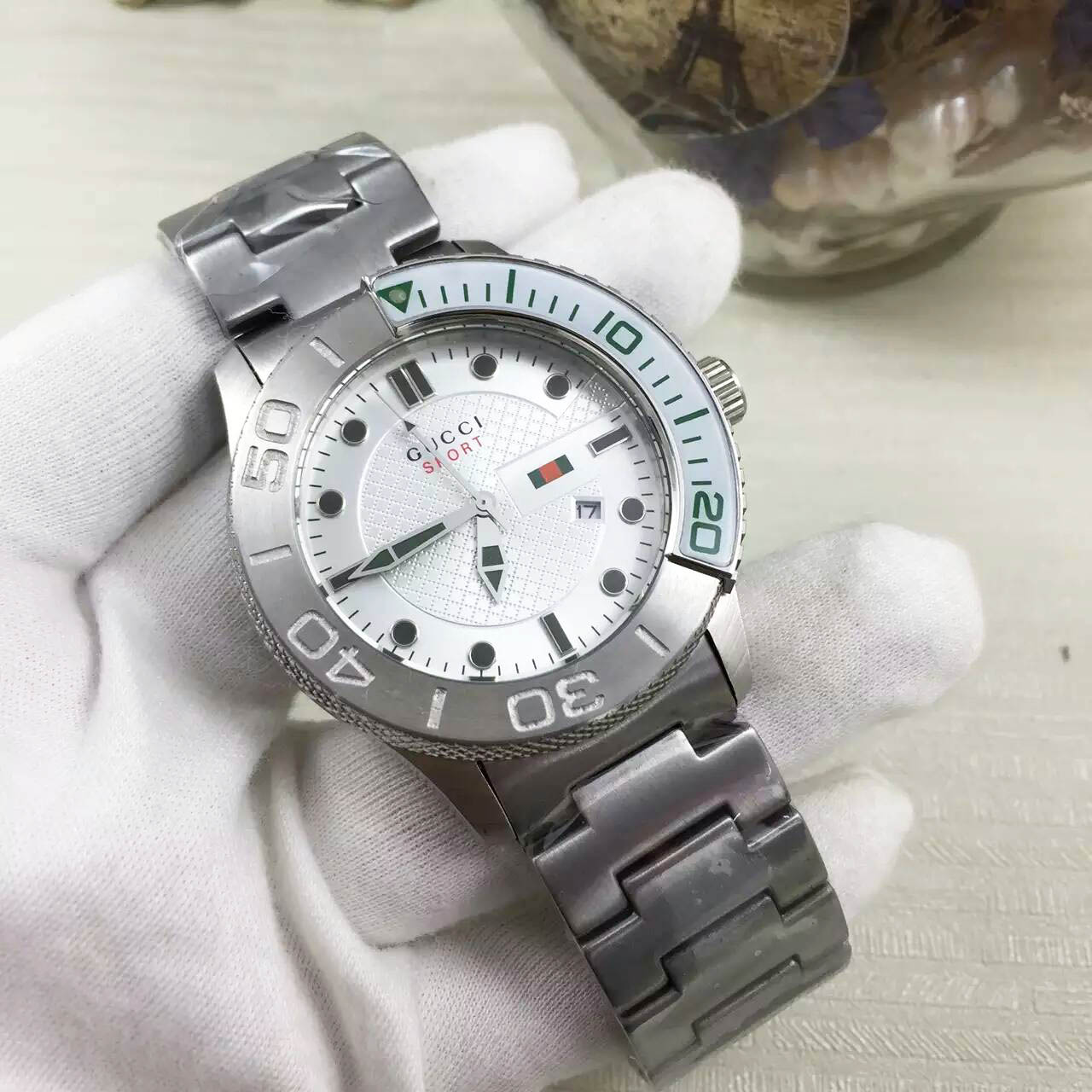 3A古馳 Gucci 男仕最新爆款搭載進口石英機芯 大錶盤的 可轉動圈口
